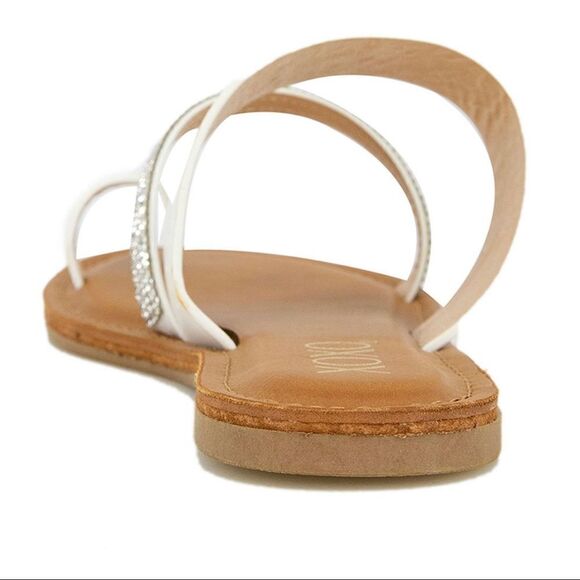 XOXO Romilia Flat Sandals - Picture 3 of 5